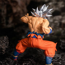 Cargar imagen en el visor de la galería, Dragon Ball Super - Goku Ultra Instinto (Blood of Saiyans) - Open Box