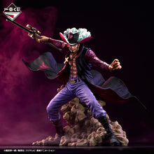 Cargar imagen en el visor de la galería, One Piece - Dracule Mihawk (Ichiban Kuji, Premio C, EX) - Nuevo OB
