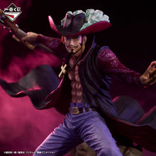 Cargar imagen en el visor de la galería, One Piece - Dracule Mihawk (Ichiban Kuji, Premio C, EX) - Nuevo OB
