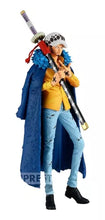 Cargar imagen en el visor de la galería, One Piece -  Trafalgar D Water Law (King Of Artist) - Nuevo Open Box
